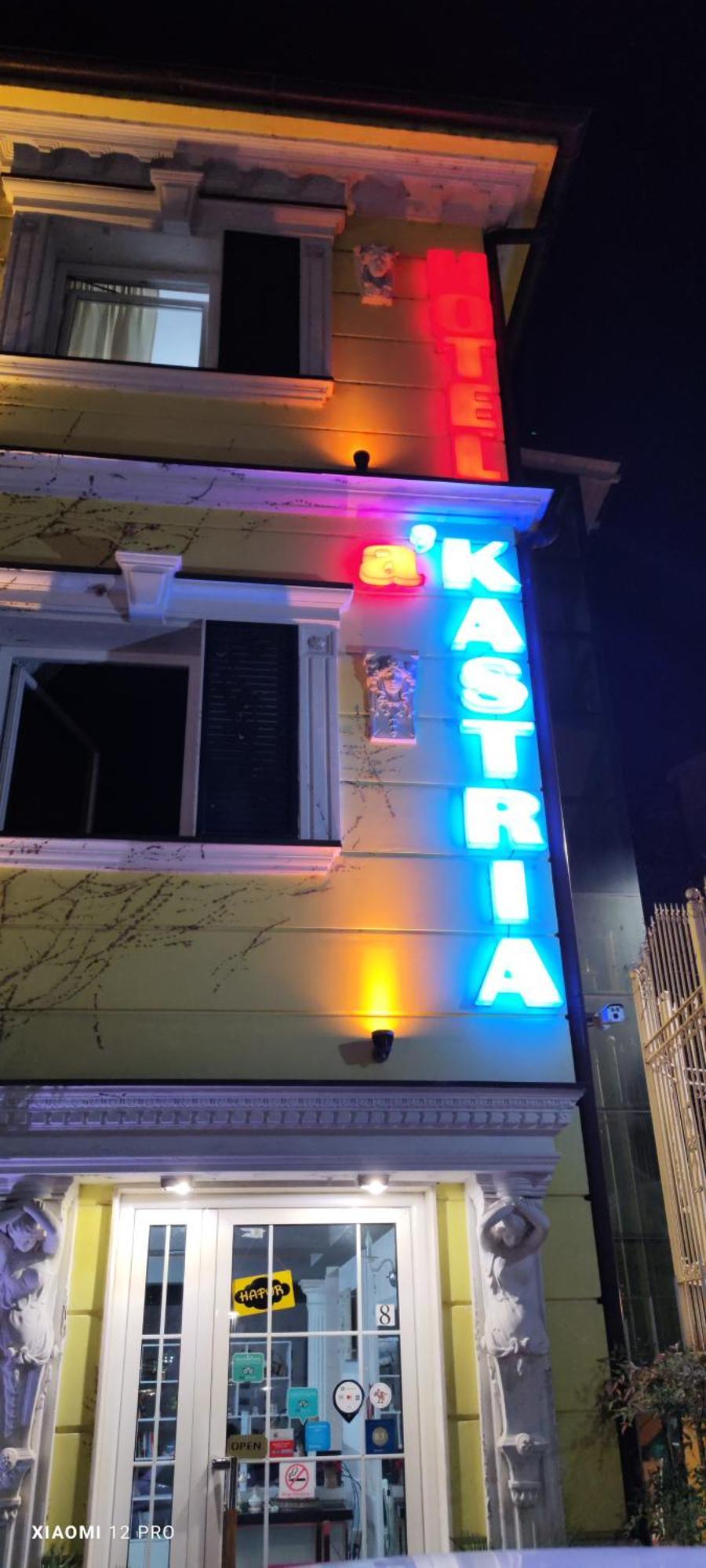 Hotel Kastria Tirana Exterior foto